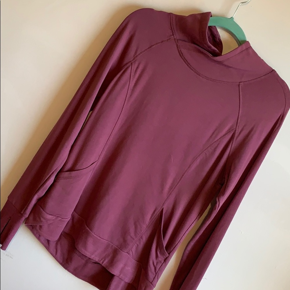 Athletic long sleeve
